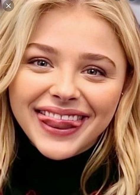 chloe grace moretz lips|chloe grace moretz smile.